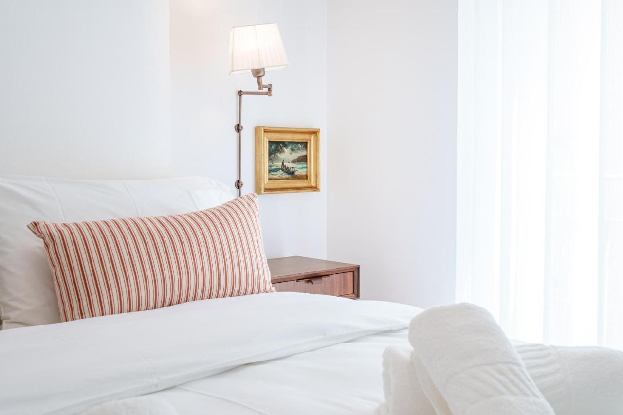 Charming Nazare Apartment-1 Minute To The Beach מראה חיצוני תמונה