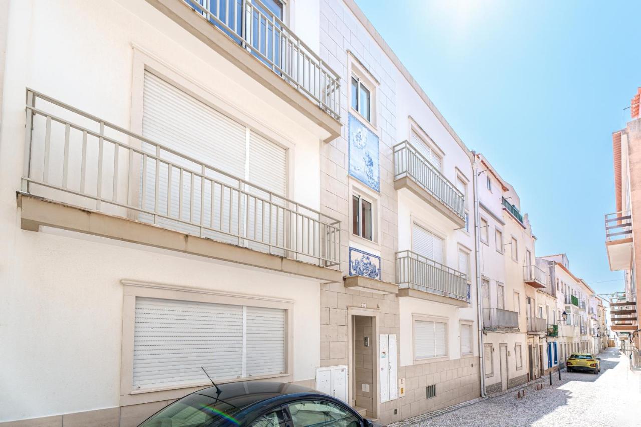 Charming Nazare Apartment-1 Minute To The Beach מראה חיצוני תמונה